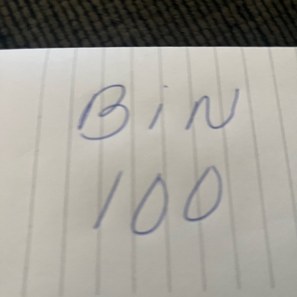 Chico’s gray 3/4 sleeve top with one front pocket size 0(XS). - Picture 7 of 7